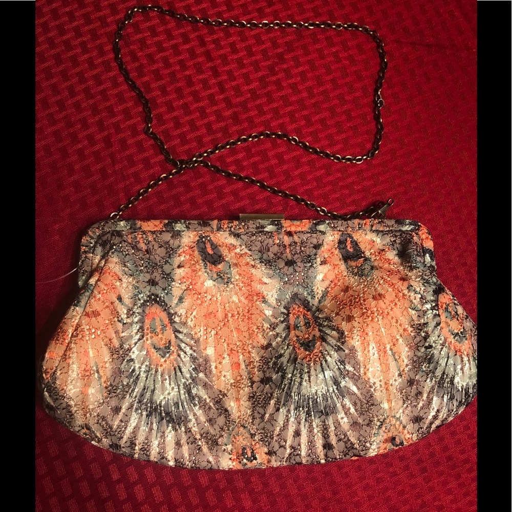 Urban Expressions Vegan Clutch